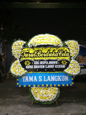Papan Bunga Duka di Durian Rampak